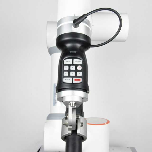 Паметна ручка за једноставно програмирање за руку робота за сарадњу